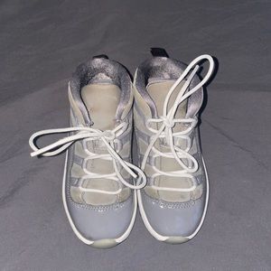 Air Jordan 11 Cool Gray Kids 9C
